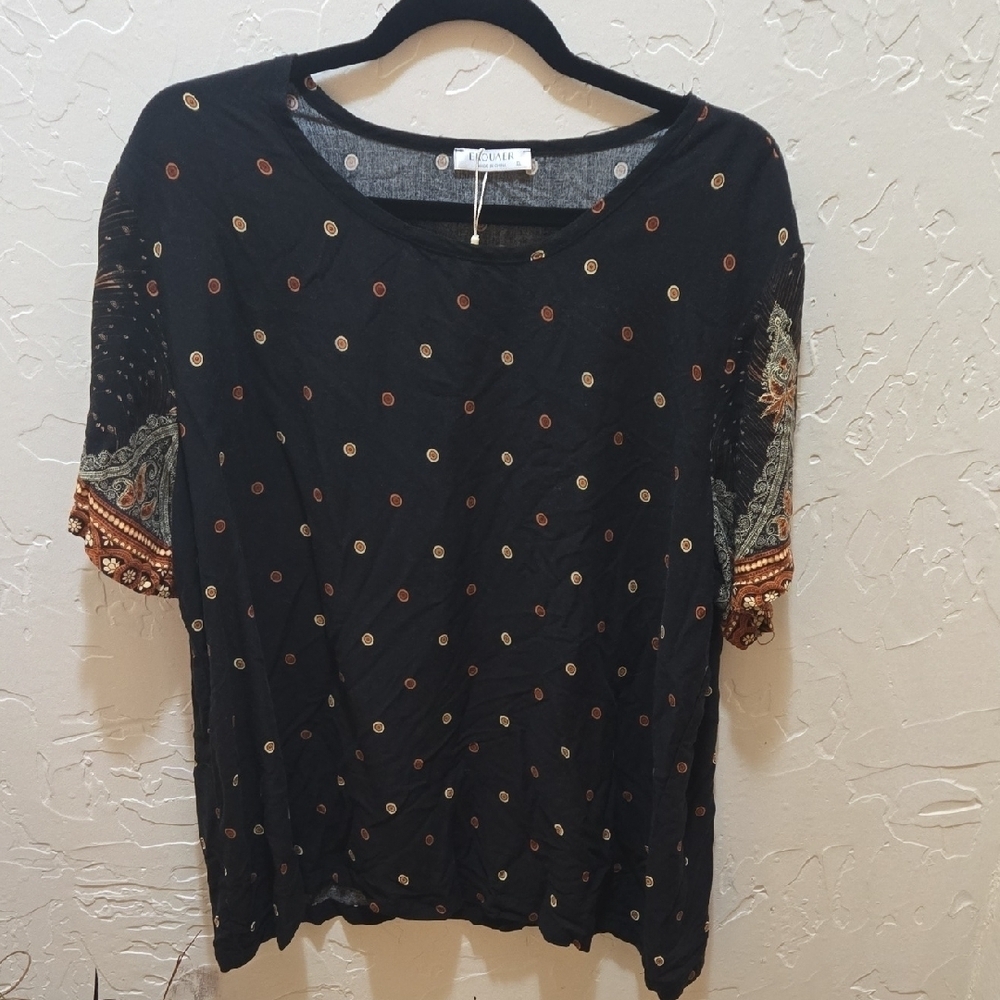 3/$10 Elegant Black Top with Gold and Red Details